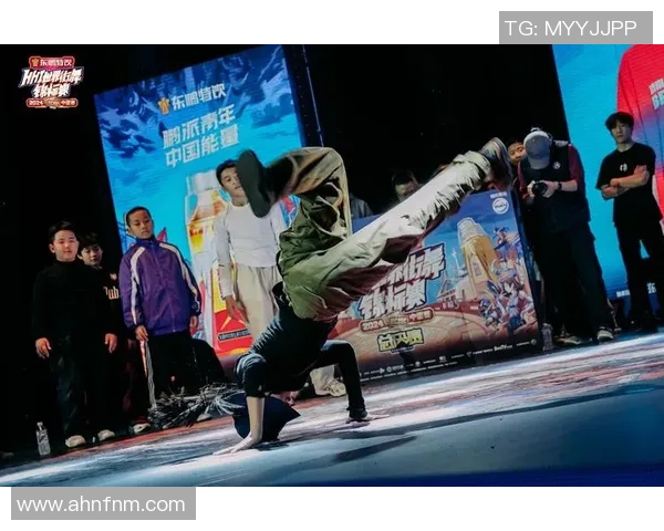 南京街舞队在世界攀岩锦标赛中以51分稳居积分榜首位