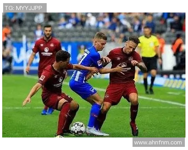 德甲焦点战得累斯顿迎战汉堡双方争夺季后赛名额的关键对决