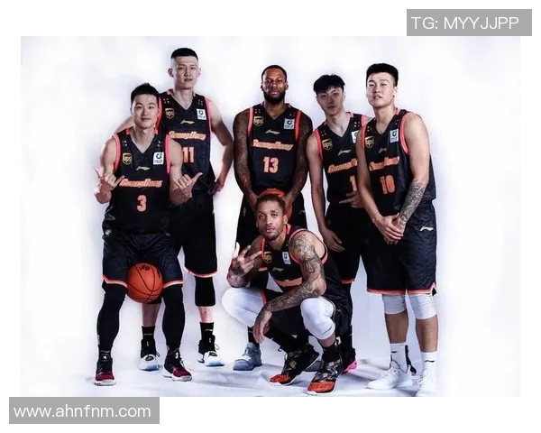 美国男篮对抗世界联队的精彩较量与篮球文化的碰撞分析