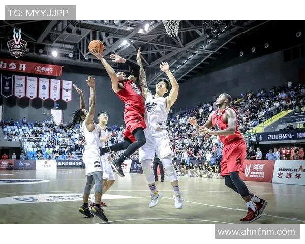 齐麟：从青涩新星到篮球赛场的璀璨之星，未来可期的篮球传奇之路