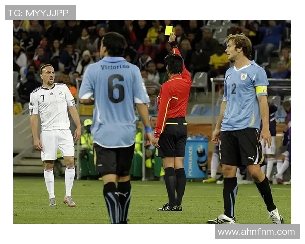 2010年世界杯小组赛乌拉圭对南非精彩回顾与赛后分析