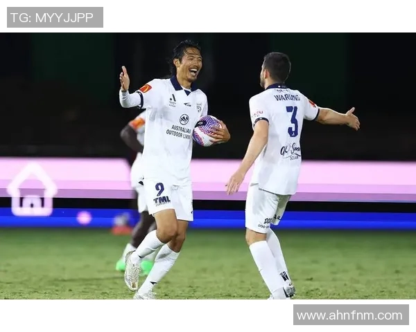 东京足球队与帕斯光荣的激烈对决展现了亚洲足球的魅力与竞争力